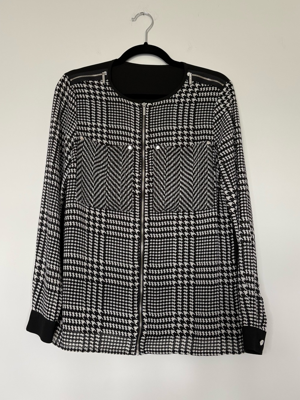 Michael Kors Black & White Houndstooth Zip Front Blouse Size M Sheer Full Zip